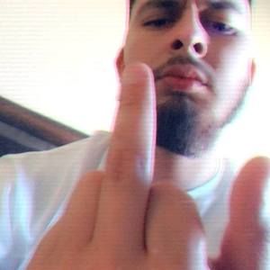 Meet your Posher, Victor